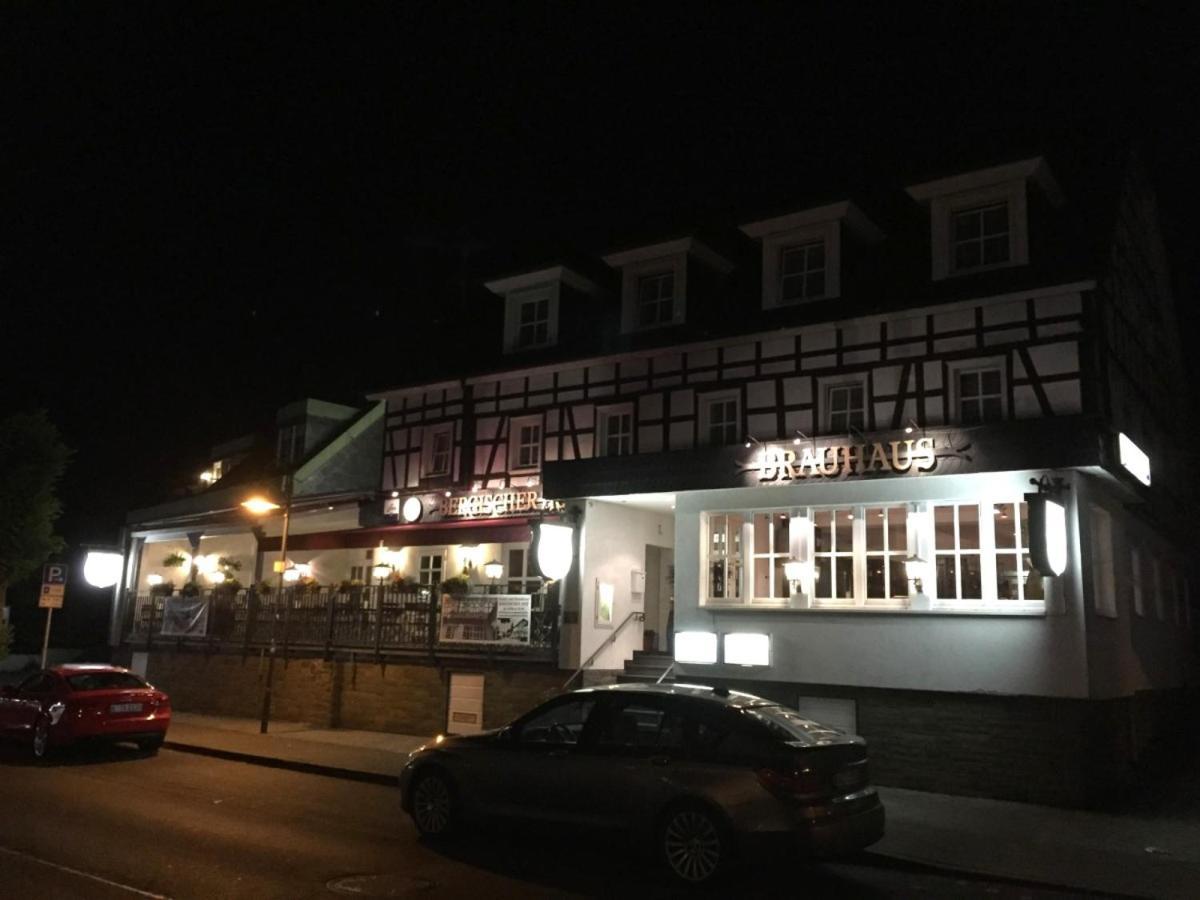 Bergischer Hof โอเวอราธ ภายนอก รูปภาพ